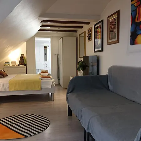 Apartman Funky Place, Near Center And Split