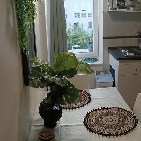 Funky Place, Near Center And Appartement *