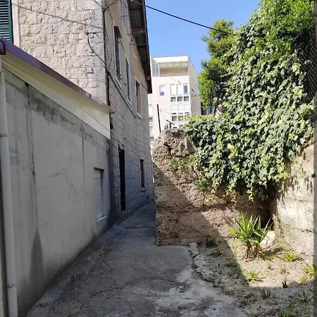 Funky Place, Near Center And Appartement *