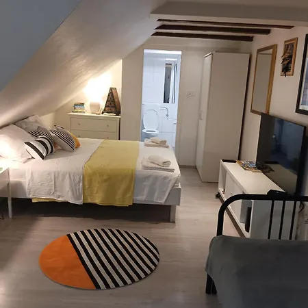 Funky Place, Near Center And Split